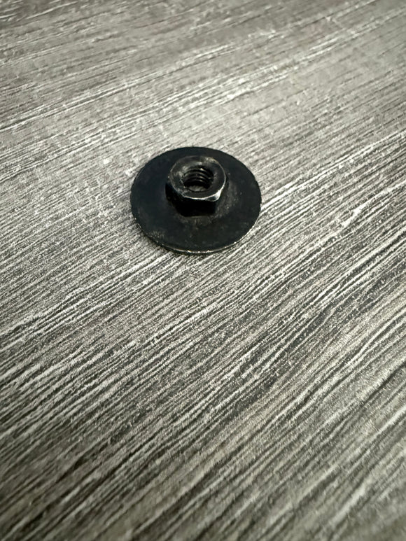 Engine cover nut VW 5cylinder models genuine part