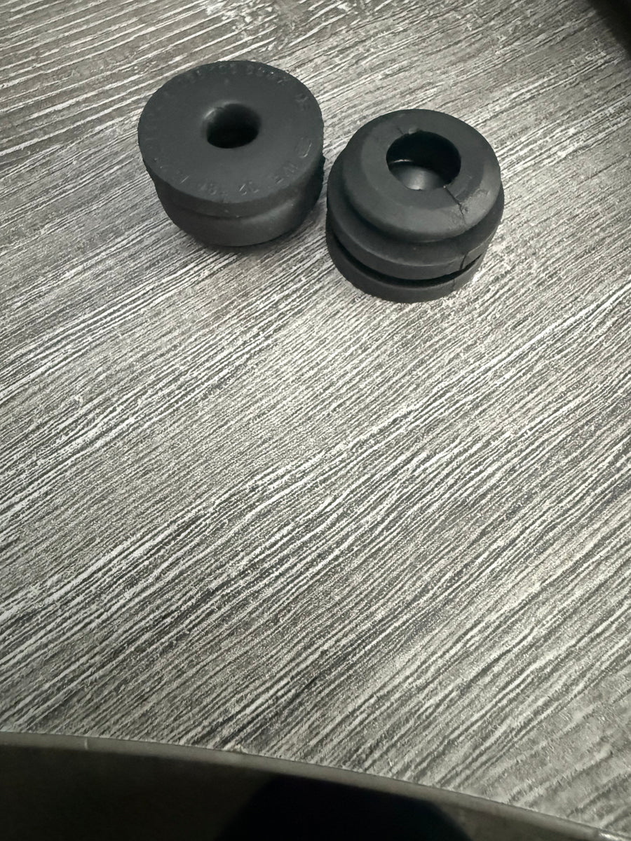 Engine cover bush VW 5cylinder engines genuine part – Arvor Marine ...