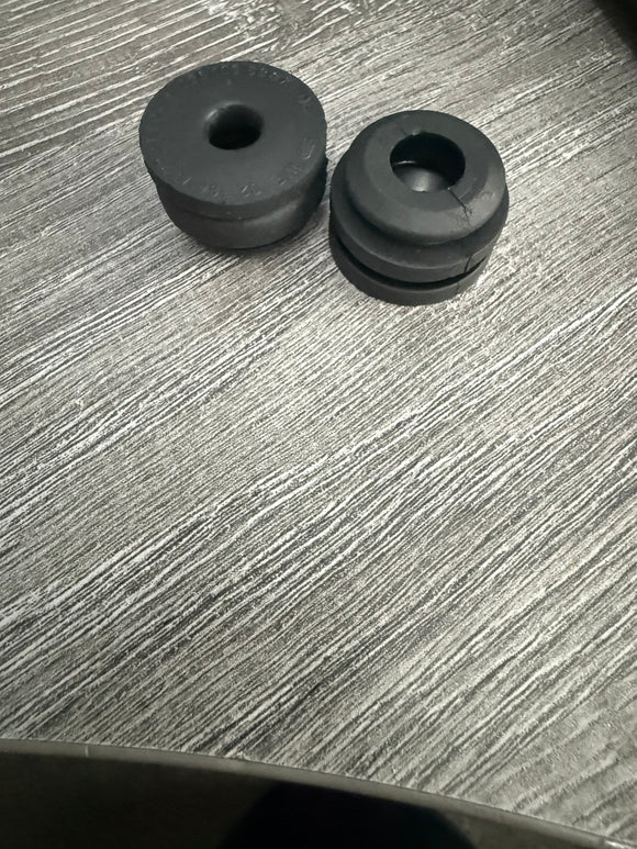 Engine cover bush VW 5cylinder engines genuine part